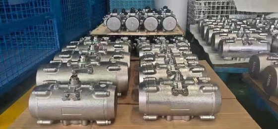 Actuador neumático de válvulas de tuberías Modo de control marino de doble acción Actuador de piñón hecho de material 316SS 304SS